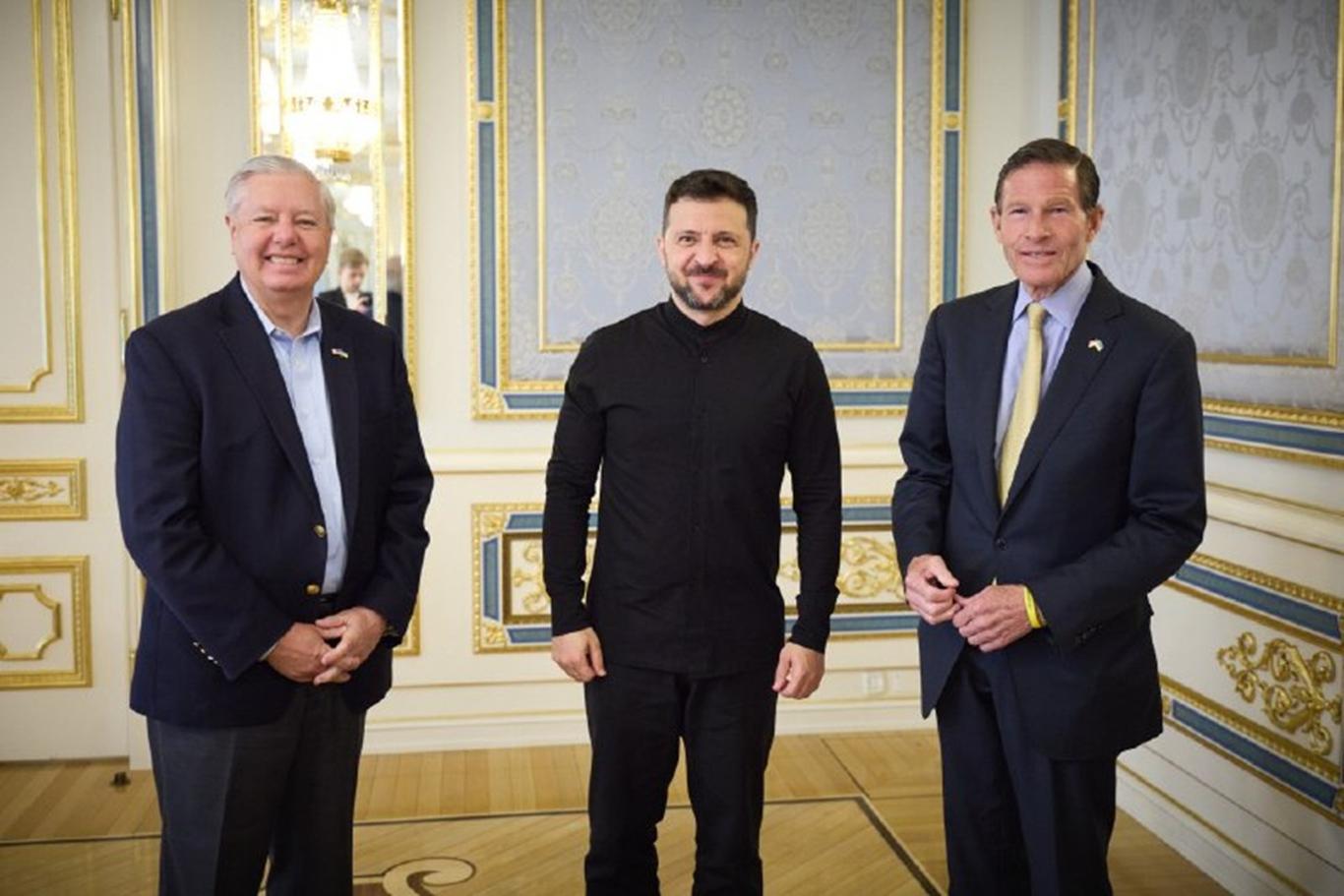 Зеленський нагородив орденом Ярослава Мудрого двох сенаторів-республіканців зі США