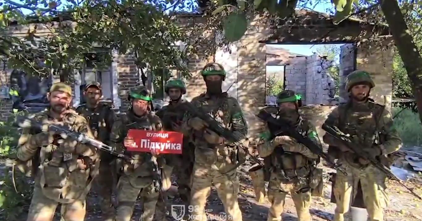 Сили оборони другу добу мають успіхи біля Добропілля та Покровська, — Зеленський