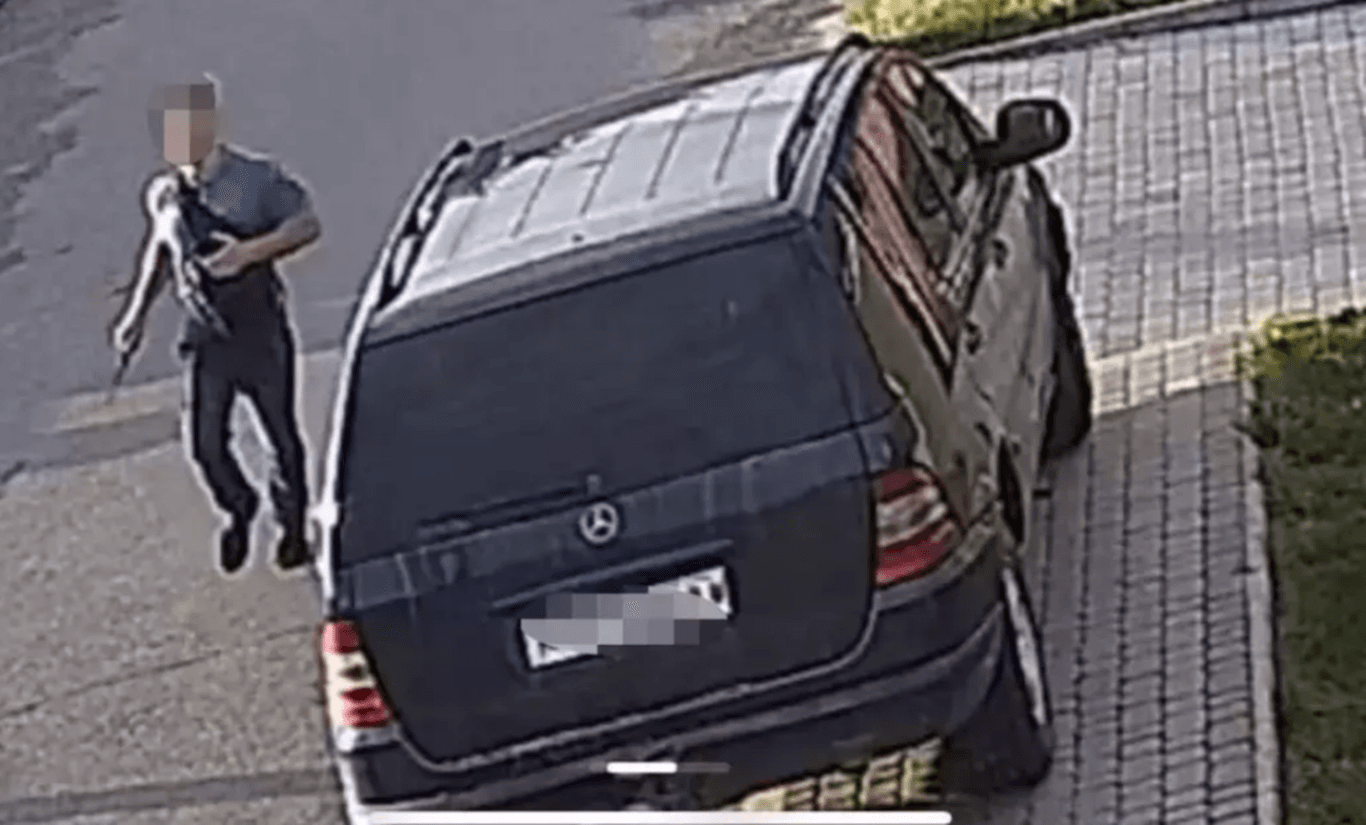 Вчителя, підозрюваного у вбивстві школярів у Шаргороді, раніше звільнили за агресію