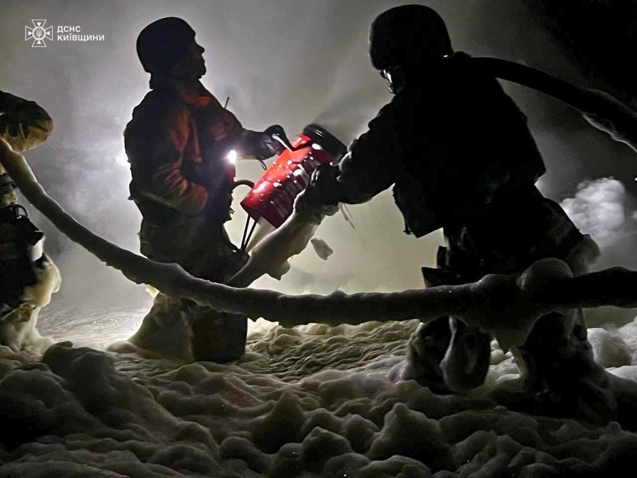 РФ атакувала українську енергосистему, під обстрілом опинився один з обʼєктів теплової генерації на Київщині — Міненерго