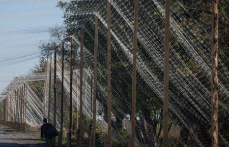 Уряд анонсував захист прифронтових доріг антидроновими сітками