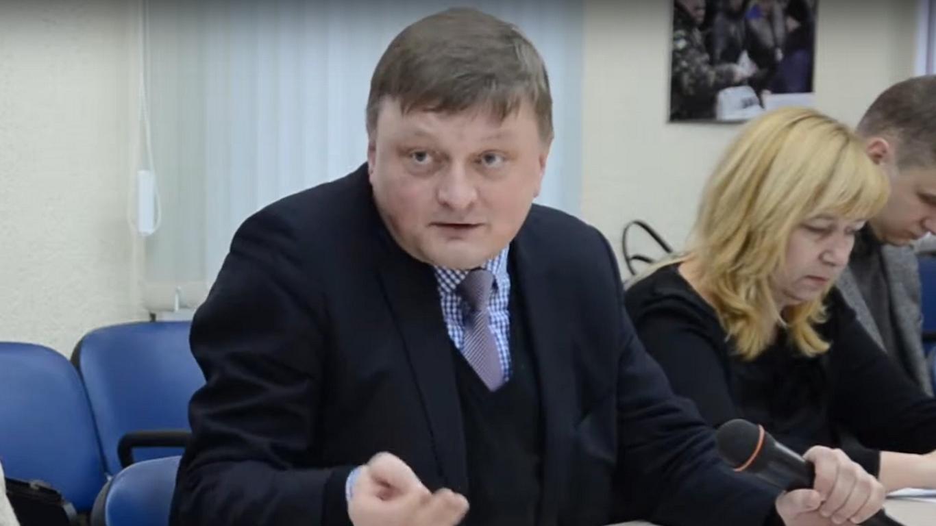 Звільнений у процесі люстрації чиновник Держкіно відсудив у держави мільйон гривень за 11 років вимушеного прогулу