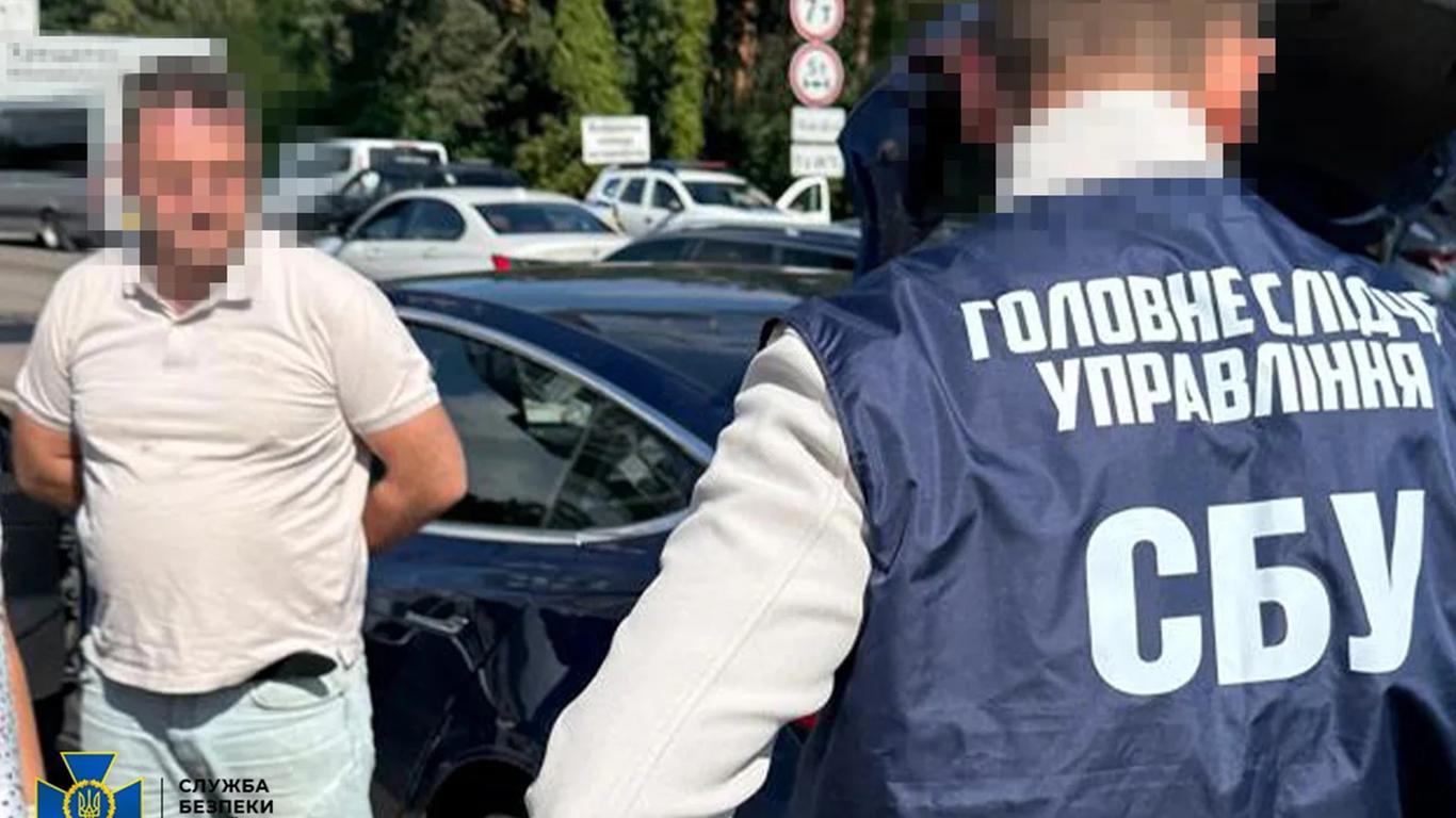 СБУ та прокуратура  оприлюднили нові деталі справи працівника НАБУ Віктора Гусарова