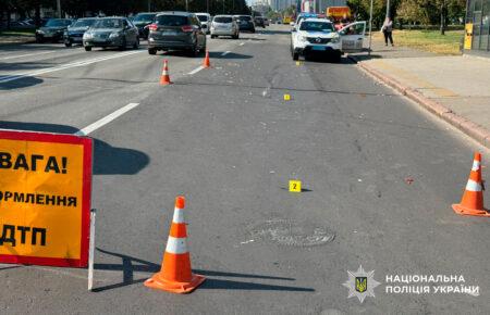 У Києві затримали водійку, яка у стані алкогольного сп’яніння скоїла наїзд на військову та втекла з місця ДТП