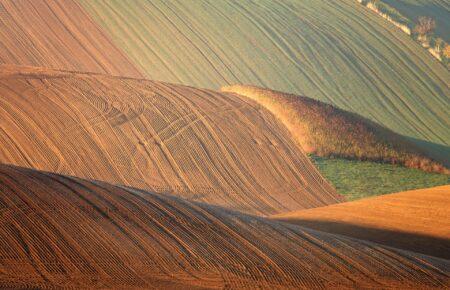 У найближчі дні спекотно буде лише на заході та півдні: прогноз погоди на кінець тижня