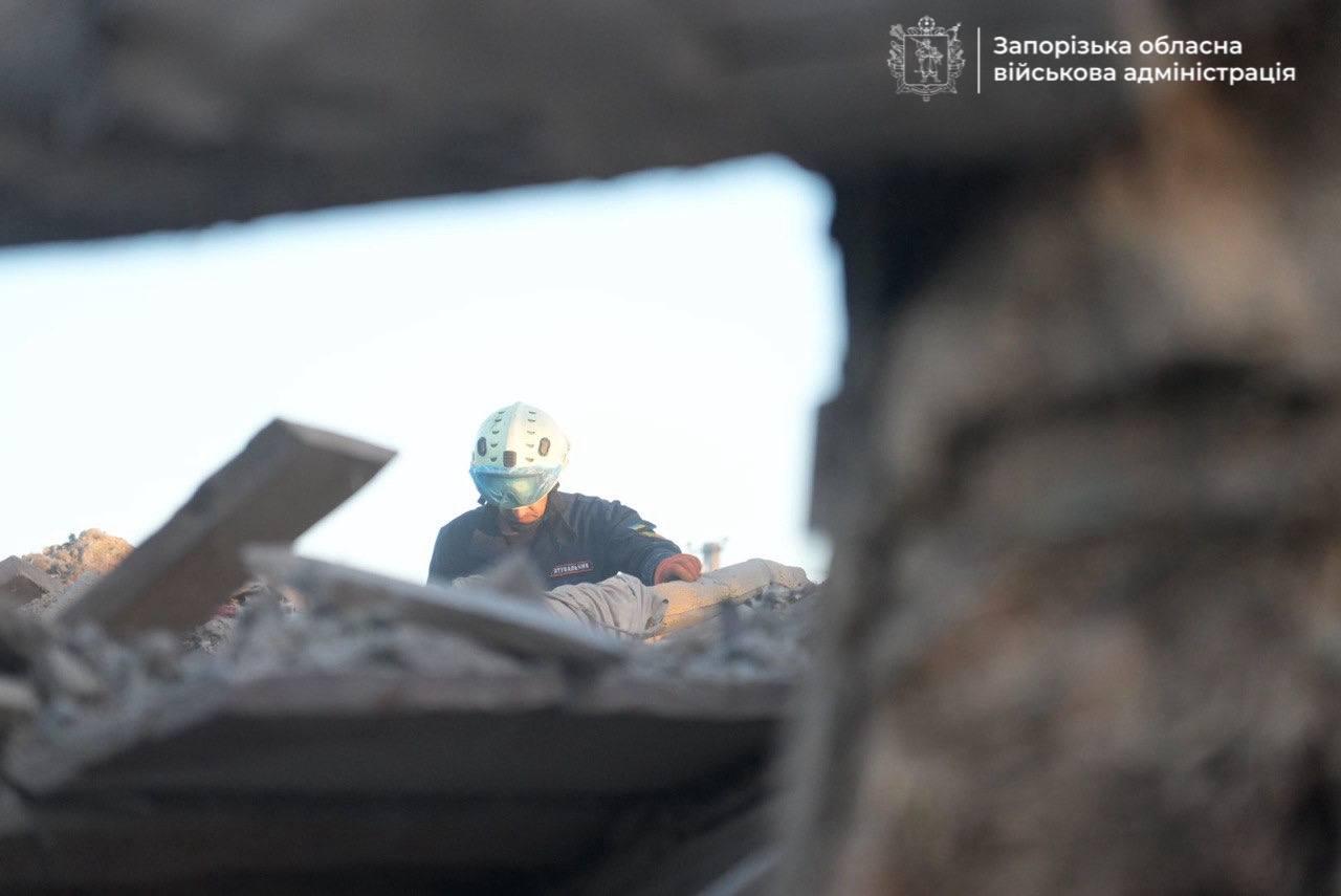 Росіяни намагалися поцілити по гіпермаркетах: речник Запорізької ОВА про обстріл