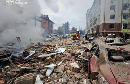 Окупанти атакували вночі Київщину: десятки постраждалих та руйнування