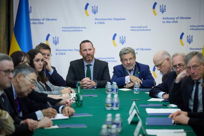 Зеленський зустрівся з керівниками американських аналітичних центрів