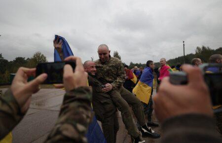 У Генштабі попередили про шахраїв, які пропонують за гроші «включити» військовополонених у списки на обмін