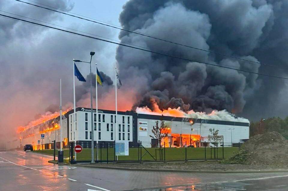 Наслідки російської атаки на Львівщині: є загиблі та поранені (ОНОВЛЕНО)