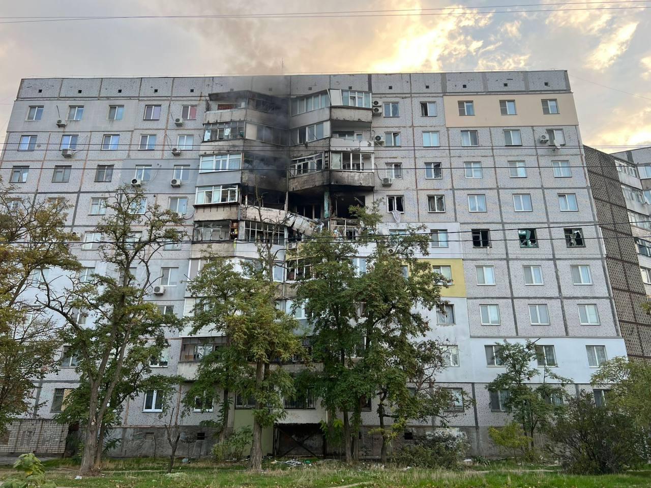 Росіяни обстріляли Корабельний район Херсона: є загиблі та поранені (ОНОВЛЕНО)