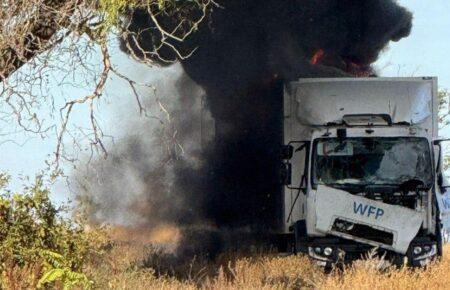 Росіяни вдарили по вантажівках ООН з гуманітарною допомогою для херсонців