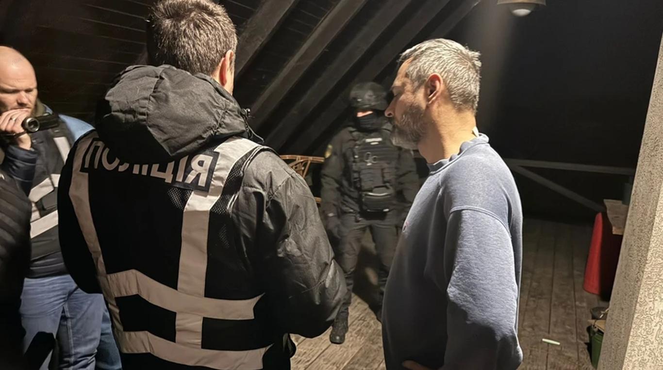 До Андрія Білоуса прийшли з обшуком за підозрою у зґвалтуванні та сексуальному насильстві (ОНОВЛЕНО)