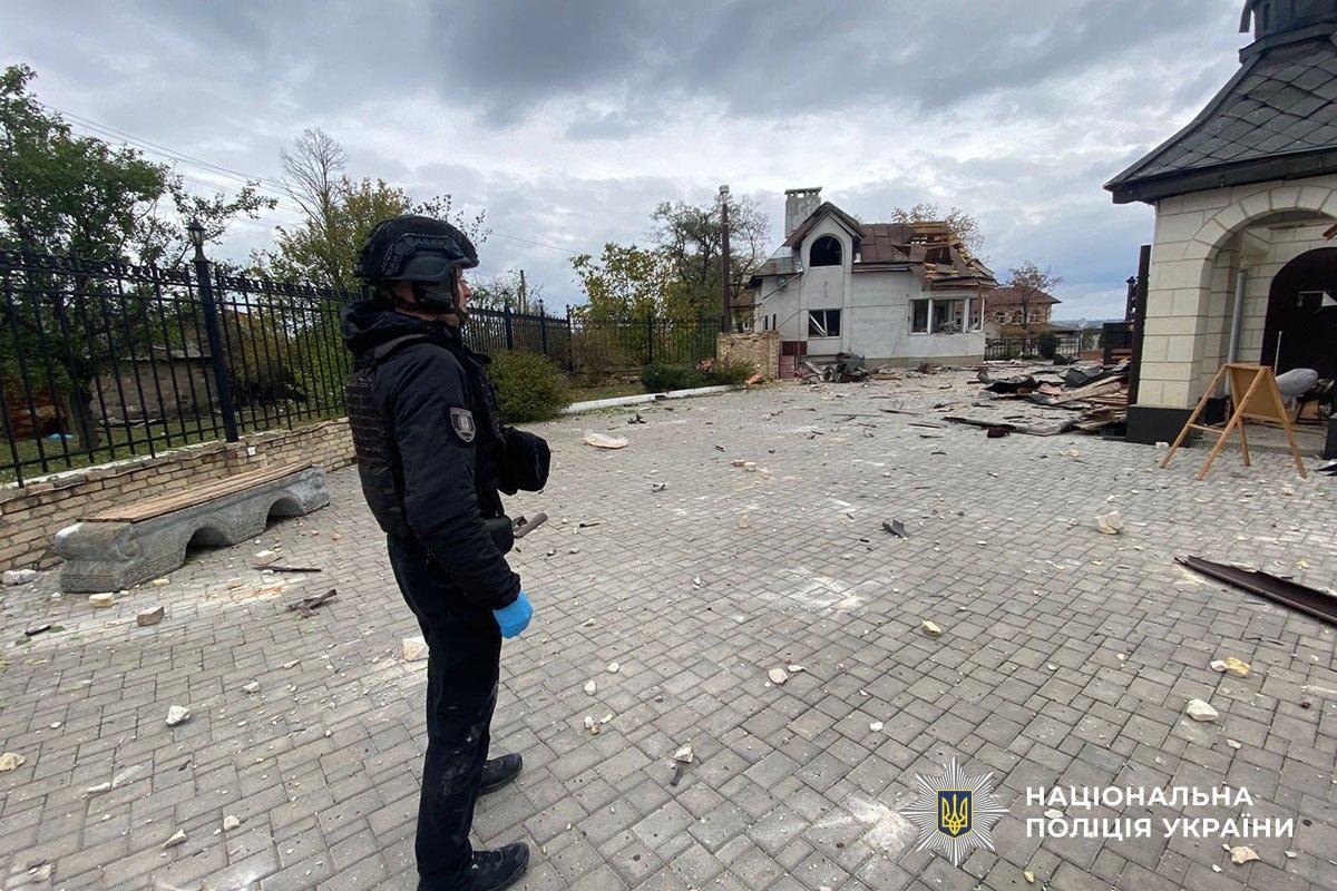 Окупанти скинули авіабомбу на церкву УПЦ МП в Костянтинівці — двоє загиблих (ФОТО, ВІДЕО)
