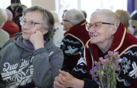 «Коли до самотньої людини старшого віку приходить соцпрацівник Карітасу, вона оживає, мов квітка»