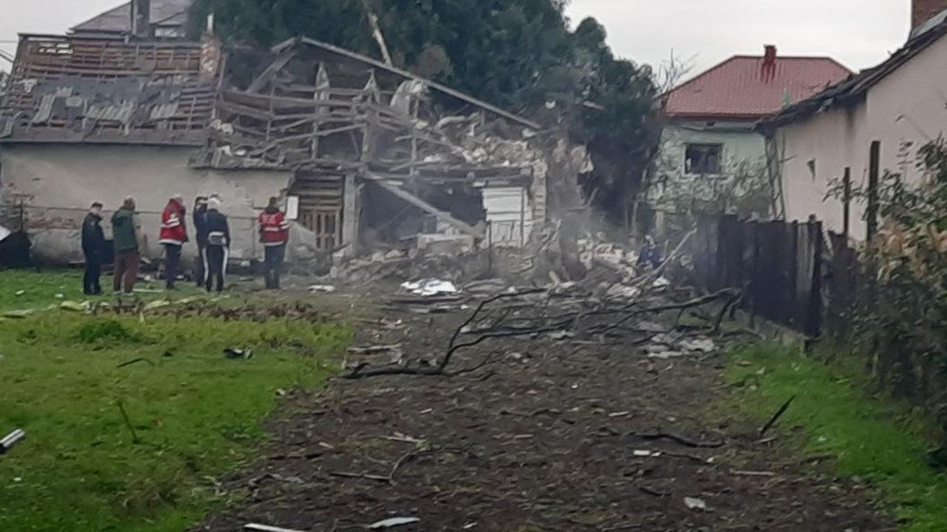 Медики не підтверджують інформацію про п’ятого загиблого в Лапаївці, повідомляють про пораненого у важкому стані