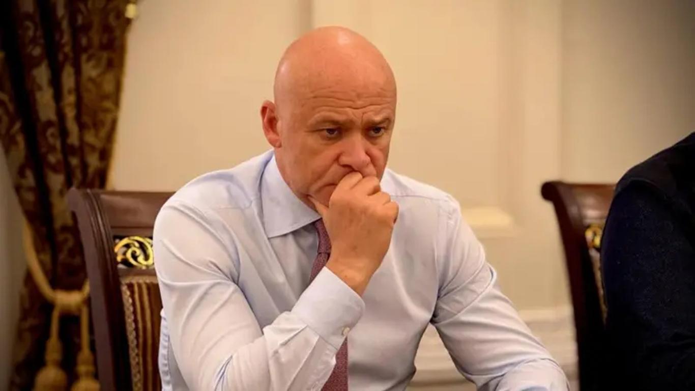 Зеленський позбавив громадянства мера Одеси Геннадія Труханова: він каже, що буде судитися