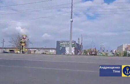 У Маріуполі облаштували нову базу для перекидання техніки та окупантів