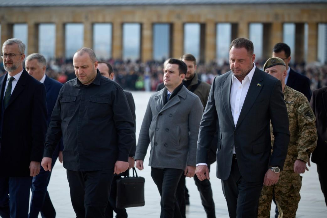 Зеленський затвердив склад української делегації на переговорах: її очолить Єрмак