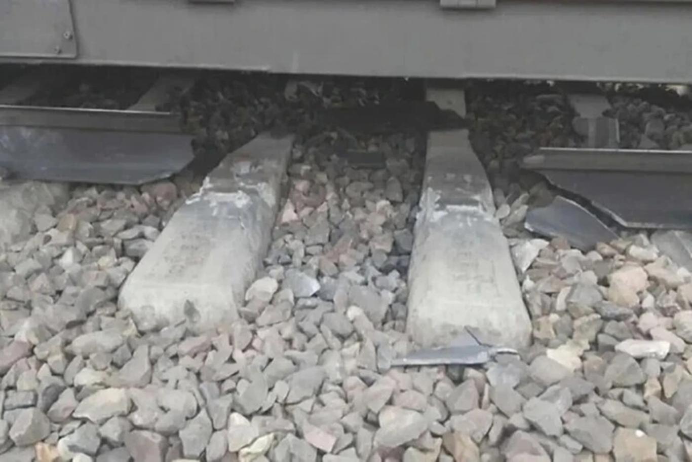 Диверсію на польській залізниці вчинили двоє українців, які втекли до Білорусі, — Туск