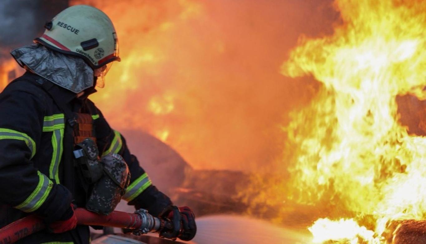 У порту «Ізмаїлл» після російського удару горить обладнання для перекачування газу на борту судна