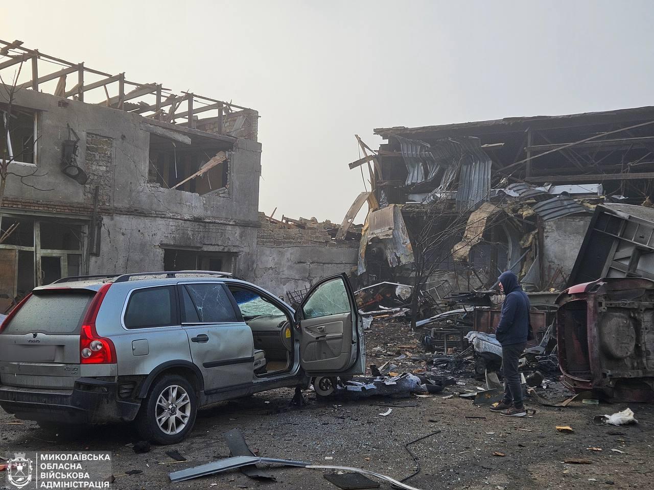 Уночі окупанти атакували Миколаївщину дронами: є пошкодження енергетичної інфраструктури