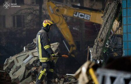 Розбір завалів у Тернополі ускладнений: рятувальники пояснили причини