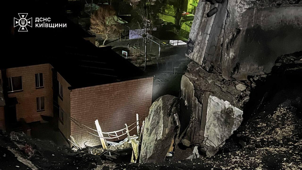 Атака на Київщину: наслідки фіксують у 5 районах області