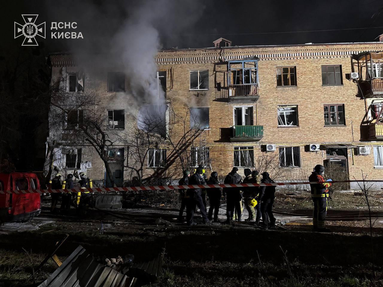 У Києві відомо вже про 37 постраждалих через російську атаку, в області — про 14