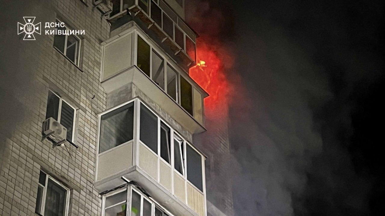 Росіяни вдарили по багатоповерхівці у Вишгороді: одна людина загинула, є постраждалі