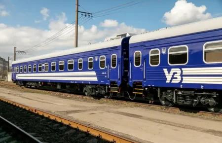 «УЗ-3000»: Держава виділяє суттєву підтримку Укрзалізниці, тому УЗ має запропонувати програму для людей — прем'єрміністерка