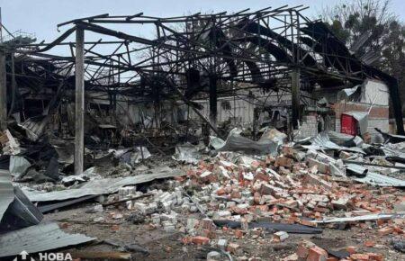 Росіяни знищили відділення «Нової пошти» в Чугуєві з посилками на 10 мільйонів гривень