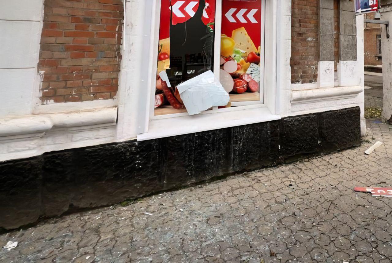 Росіяни вдарили по Нікополю з артилерії: двоє загиблих (ФОТО)