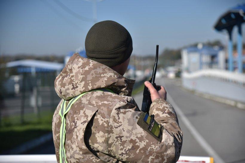 Робота пунктів пропуску на державному кордоні відновлюється — Держмитслужба