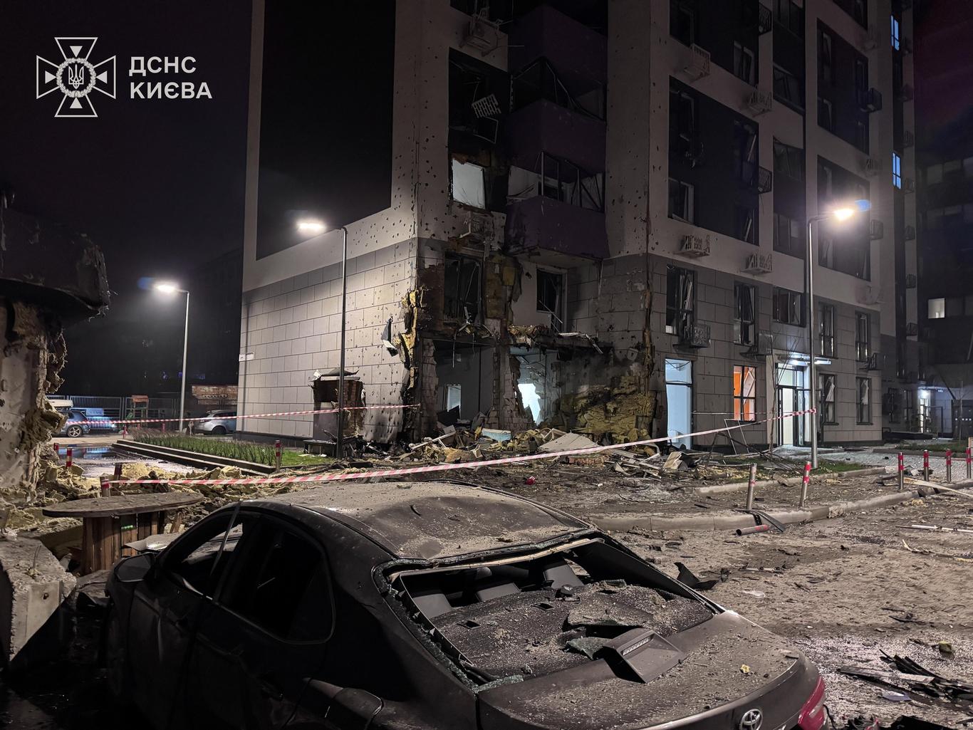 «Близько 36 ракет та майже 600 дронів випустили росіяни проти звичайного життя»: Зеленський про російську атаку