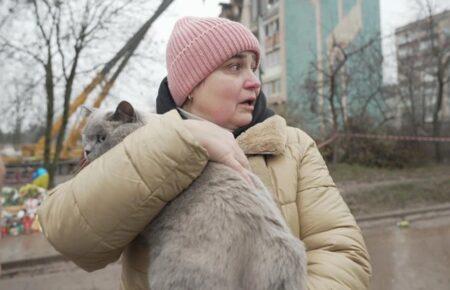 Перебувала під завалами дві доби і вижила: рятувальники дістали з-під руїн будинку в Тернополі кішку (ВІДЕО)