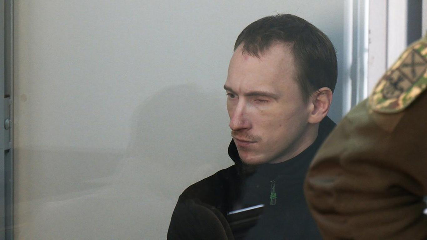 Російський військовий Дмитро Курашов отримав реальний вирок за розстріл українського військовополоненого: його засудили на довічно