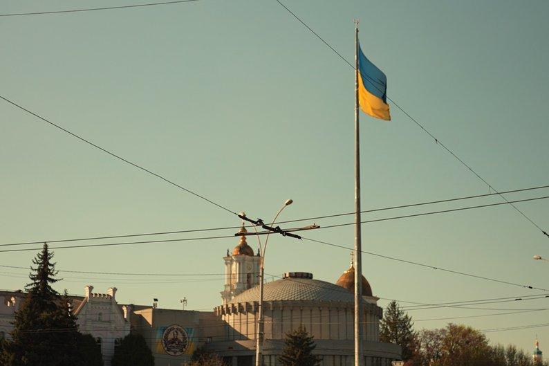 Суми: росіяни вдарили ракетами по околицях міста