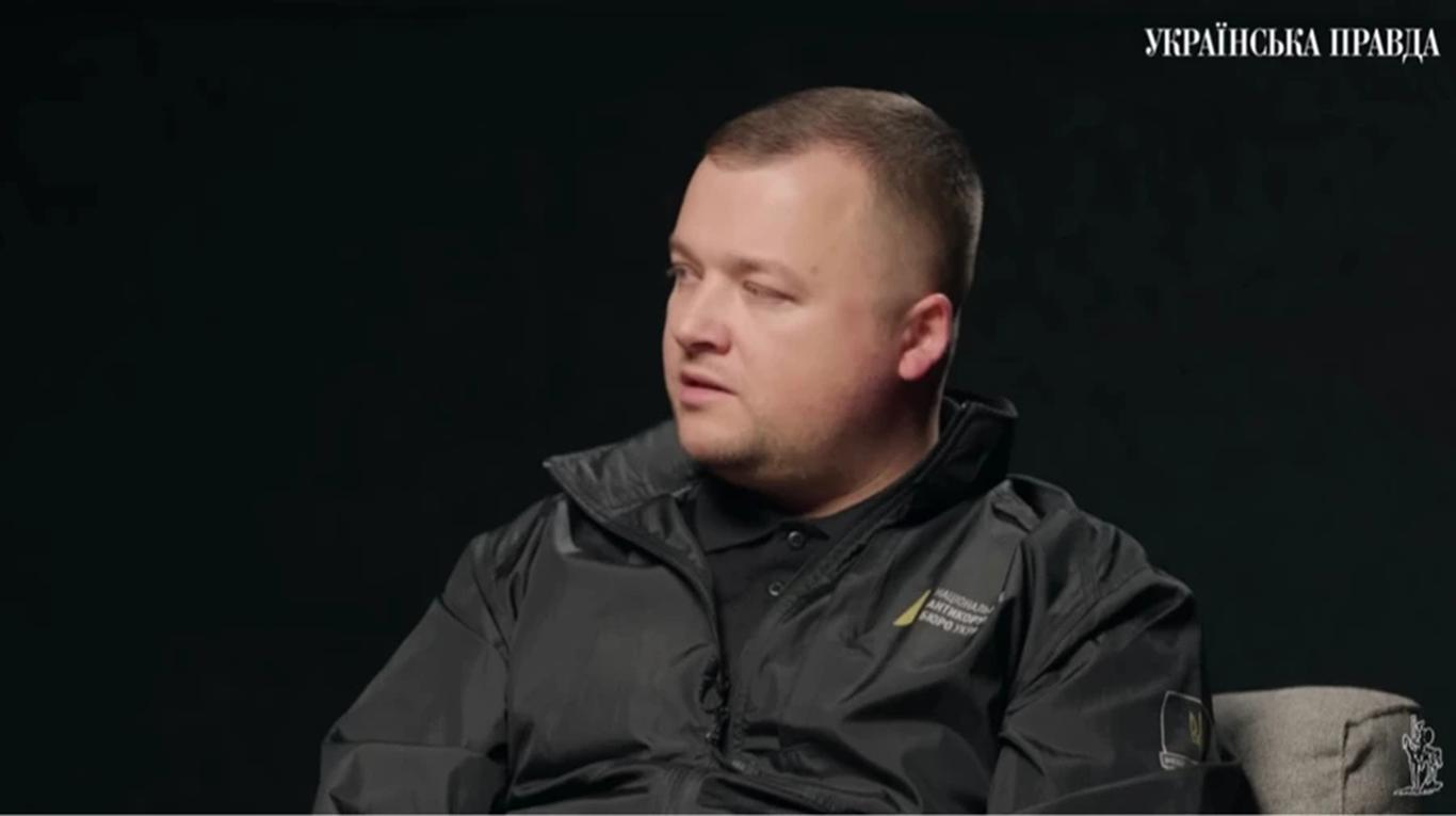 НАБУ вилучило чотири мільйони доларів під час операції «Мідас»