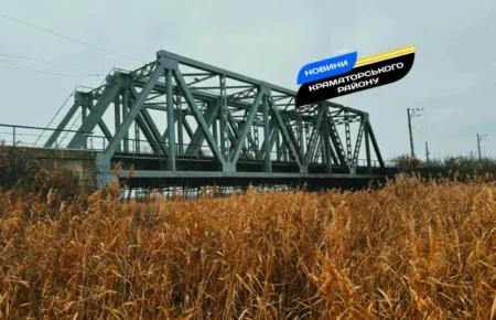 З’явилися фото руйнувань, після яких зупинили рух поїздів на Донеччину