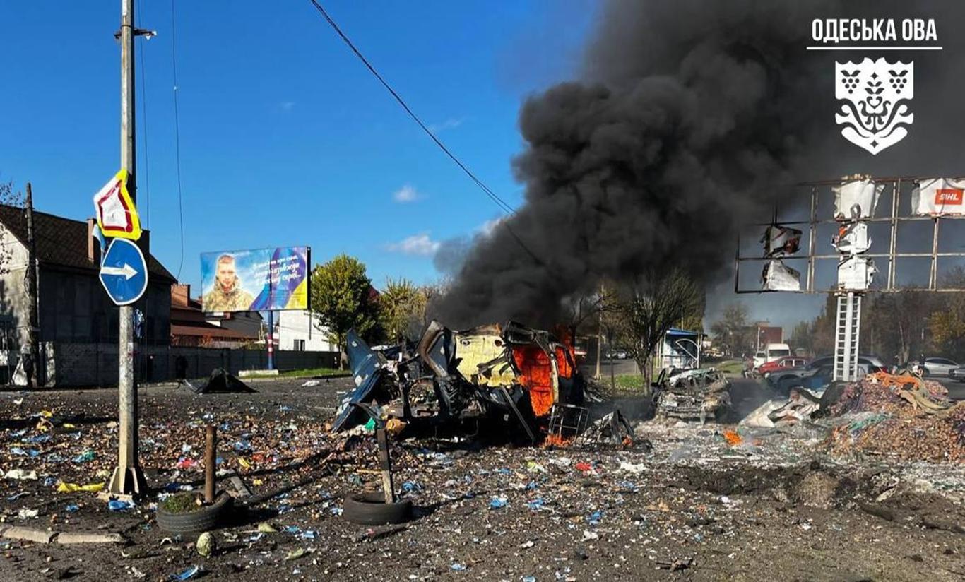 Російський «Шахед» атакував ринок у Чорноморську на Одещині, двоє загиблих