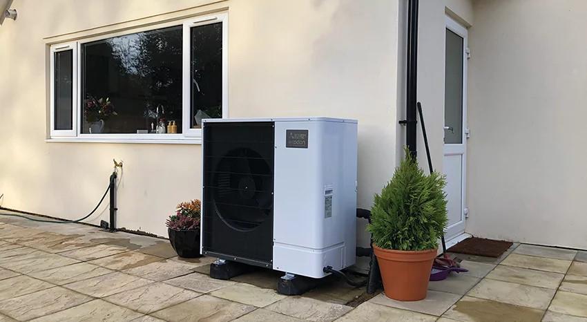 Як забезпечити стабільне опалення за відсутності газу та світла