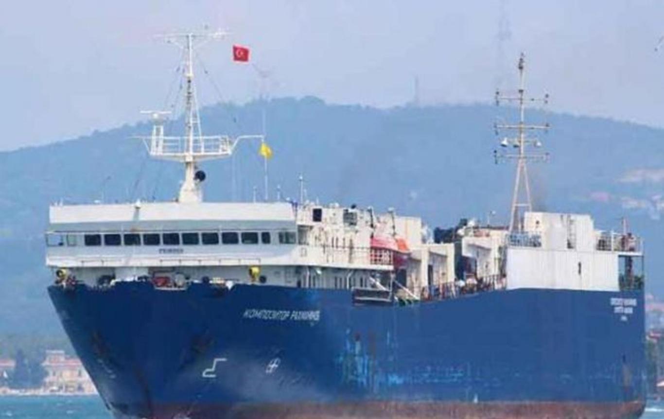 Сили спецоперацій уразили два російські судна зі зброєю й технікою в Каспійському морі