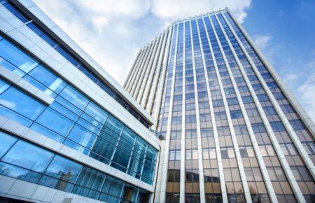 НАБУ провело обшуки в податковій та двох її управліннях