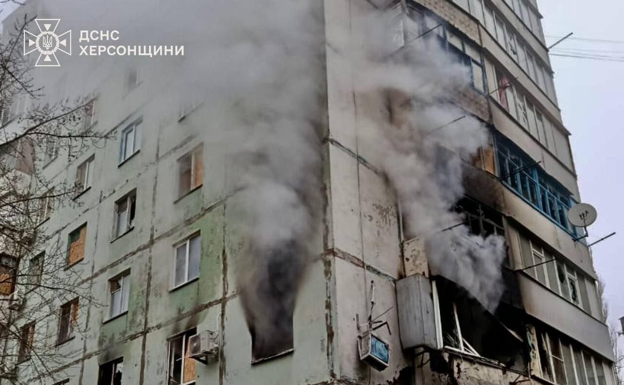 Росіяни знову обстріляли Херсон: що відомо про наслідки