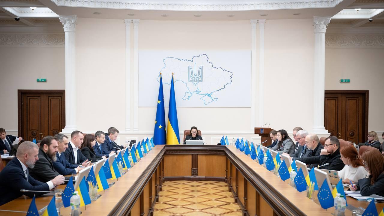 Уряд подав до Ради законопроєкт про мотиваційні контракти для військових