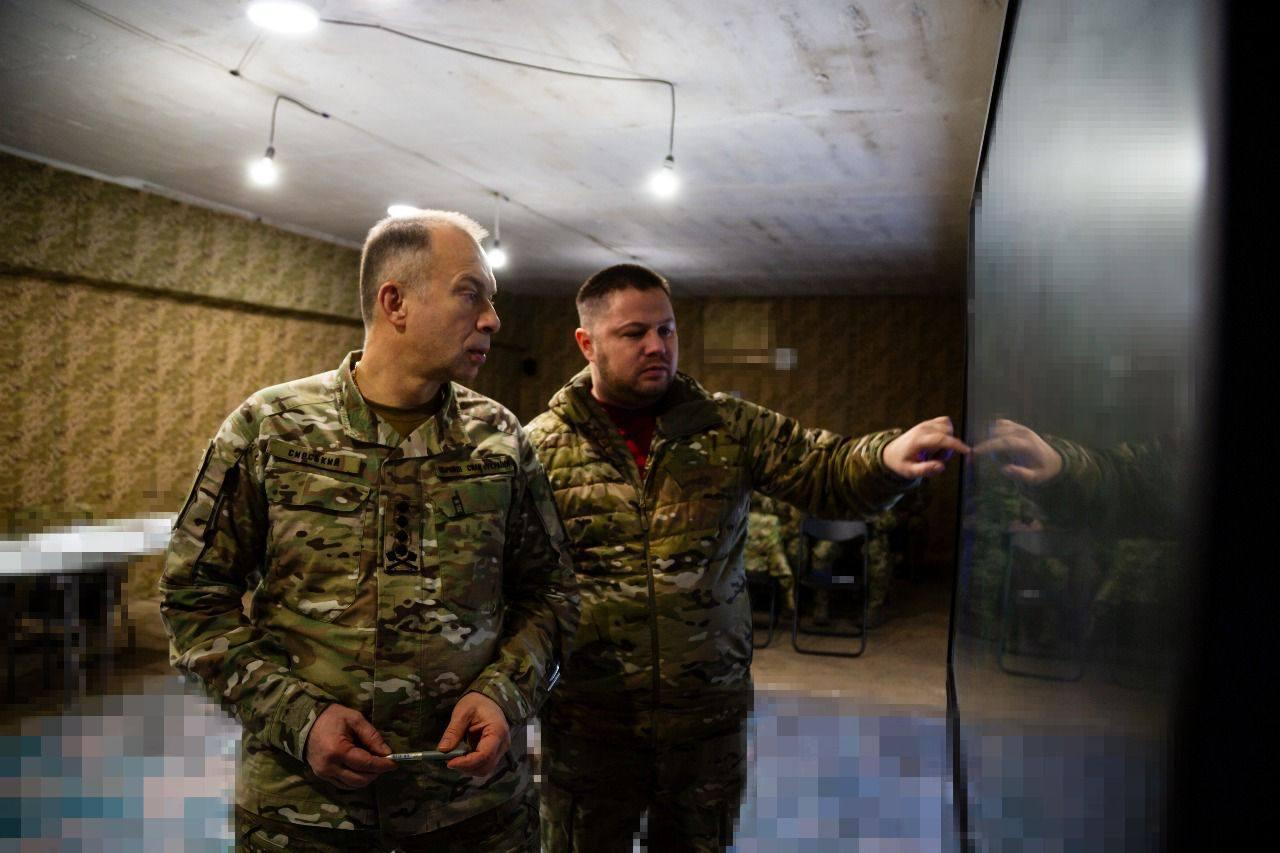 «Противник намагається посилити тиск, перекидає сюди додаткові резерви»: Сирський про ситуацію Покровському напрямку