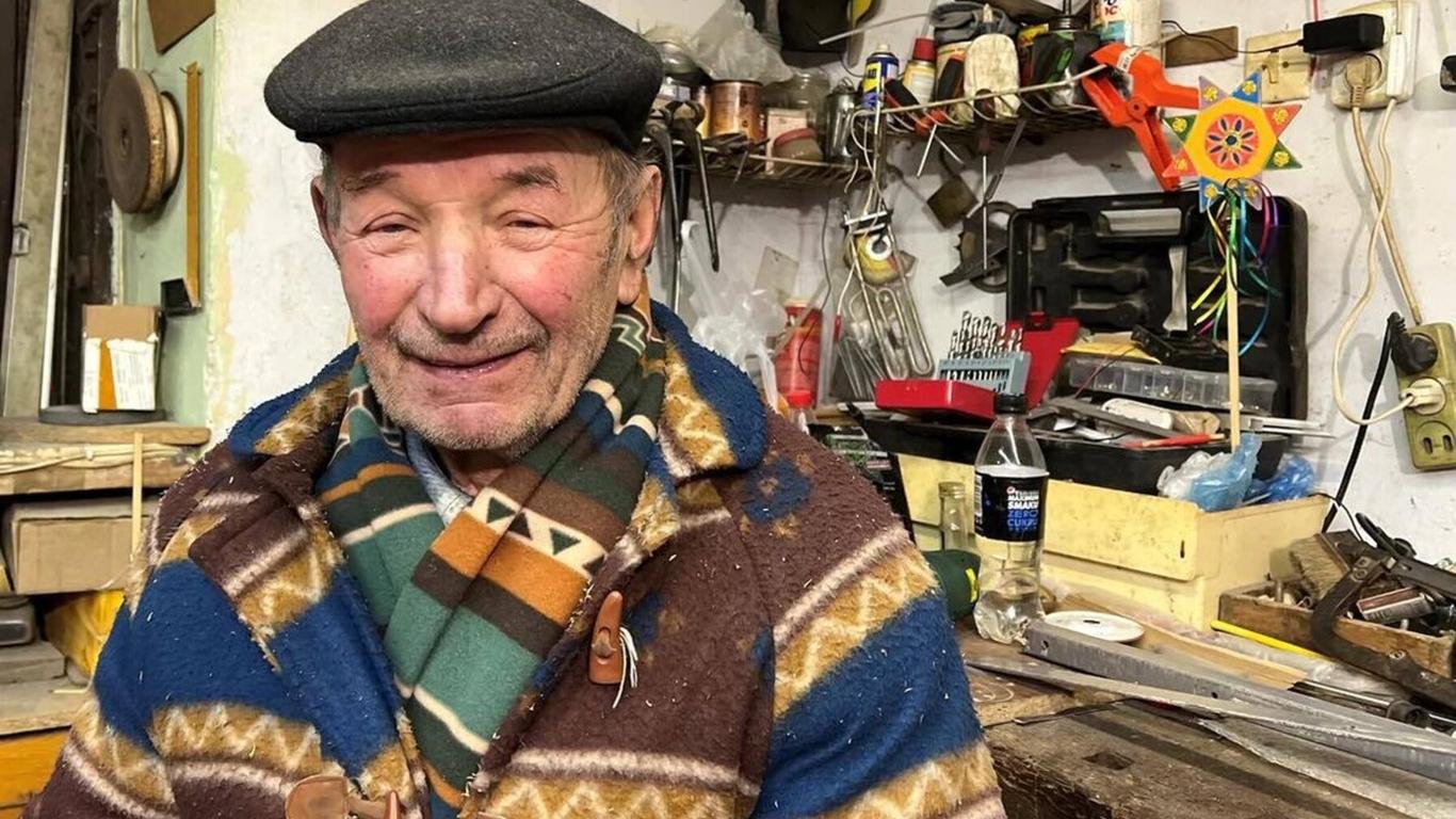 Помер заслужений майстер народної творчості України Богдан Новак: він 50 років виготовляв різдвяні зірки