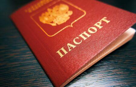 Харченко: Луганчан без російських паспортів окупанти виселятимуть за межі області