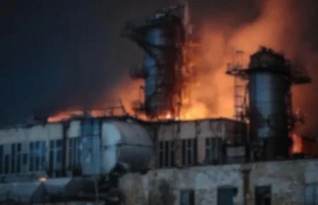 Окупанти обстріляли Херсонську ТЕЦ: станція зазнала значних руйнувань